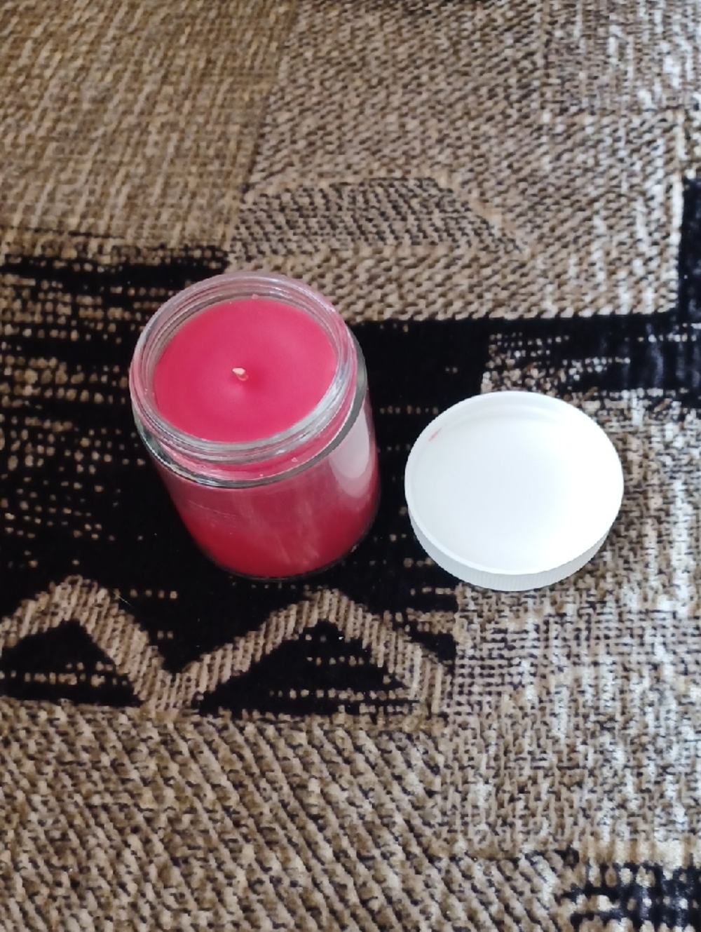 4/$30 New Red Jar Scented Candle with White Screw Lid - Strawberry